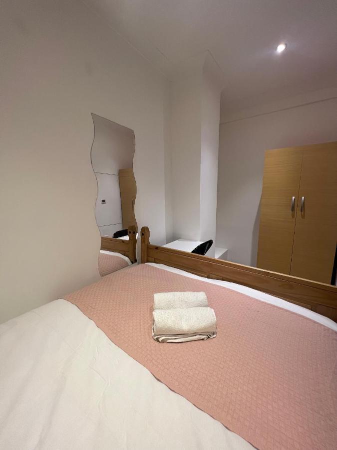 3 Bedroom Flat In King'S Cross, St Pancras'S. 8 People Londen Buitenkant foto