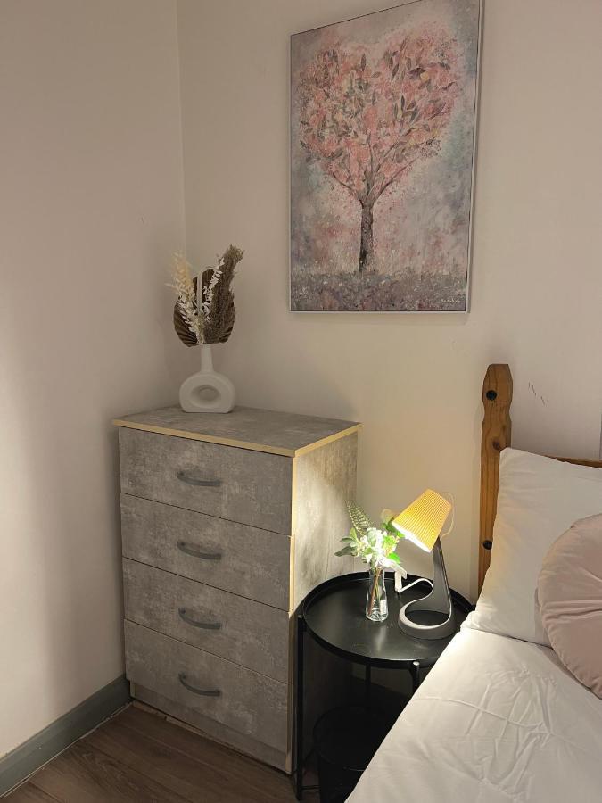 3 Bedroom Flat In King'S Cross, St Pancras'S. 8 People Londen Buitenkant foto
