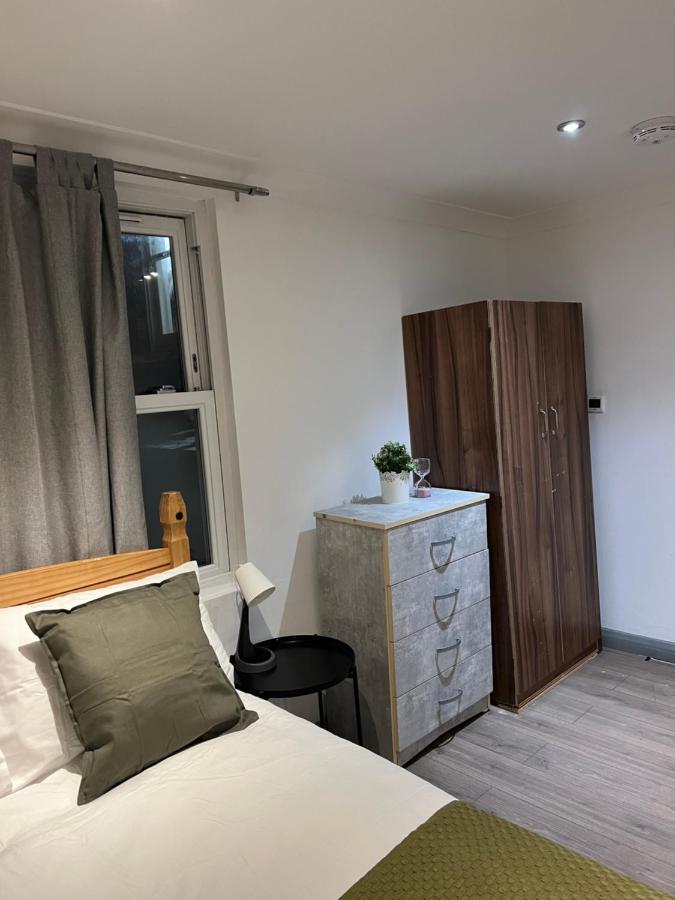 3 Bedroom Flat In King'S Cross, St Pancras'S. 8 People Londen Buitenkant foto