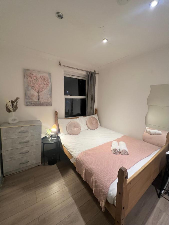 3 Bedroom Flat In King'S Cross, St Pancras'S. 8 People Londen Buitenkant foto