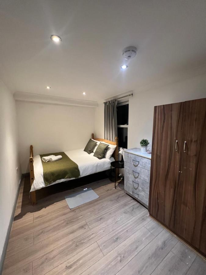 3 Bedroom Flat In King'S Cross, St Pancras'S. 8 People Londen Buitenkant foto